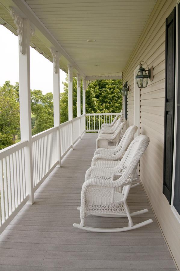 Carlisle Country Inn Berlin Exterior photo
